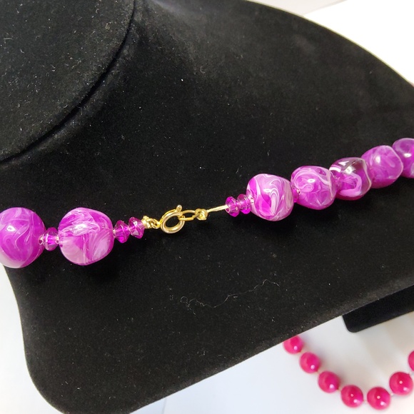 Spring-time costume necklaces lot of three - Picture 6 of 8